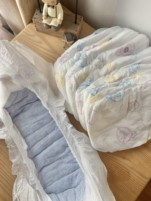 Китай производитель бесплатный образец высшего качества доступные оптовые одноразовые подгузники для младенцев